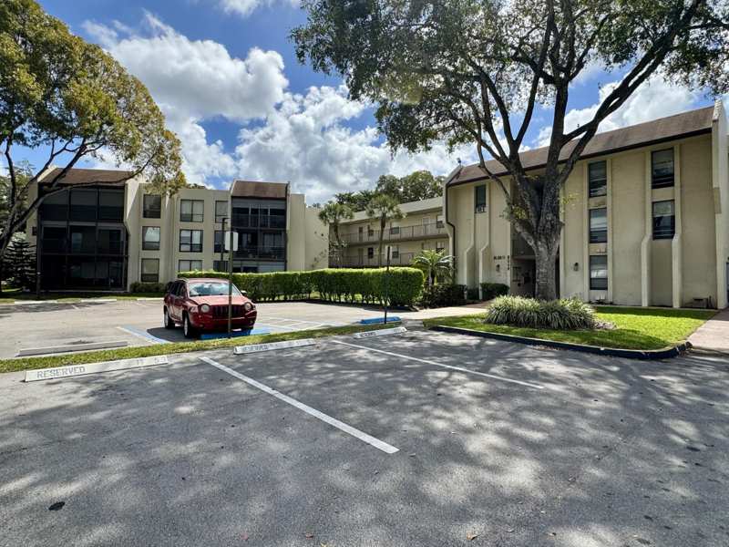 2 bedroom Condominium at 8050 W Mcnab Road #320, Concord Village Condominium Viii, Tamarac — photo 1