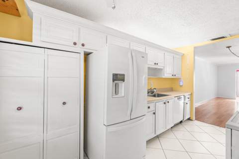 1020 Silk Oak Terrace #102, Delray Beach FL - photo 9 of 25