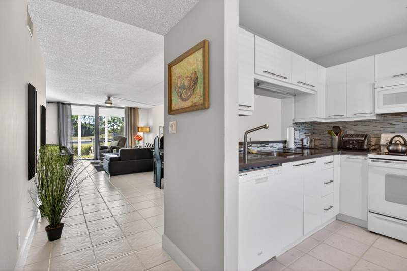 2 bedroom Condominium at 3485 Environ Boulevard #C107, Lakes Of Environ Condo, Lauderhill — photo 2