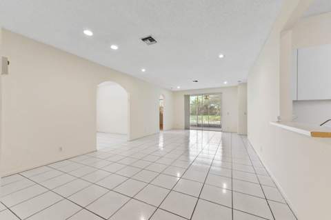 7874 Laina Lane #1, Boynton Beach FL - photo 8 of 42