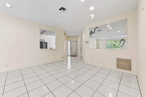 7874 Laina Lane #1, Boynton Beach FL - photo 10 of 42
