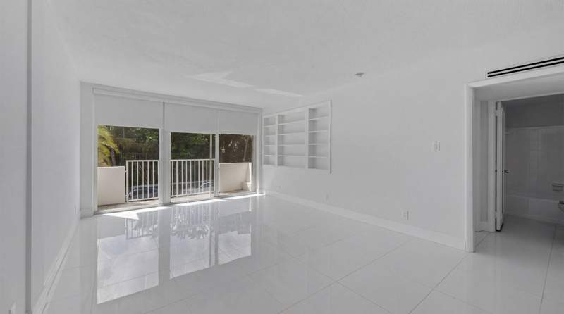 1 bedroom Condominium at 401 Peruvian Avenue #2010, Peruvian Terrace Condo, Palm Beach — photo 2