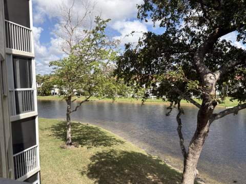 7763 Southampton Terrace #312, Tamarac FL - photo 19 of 27