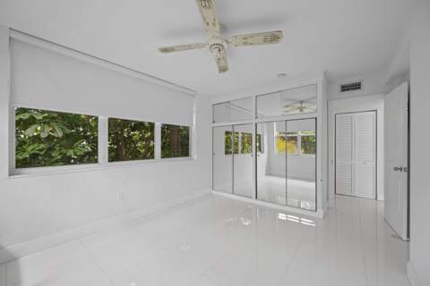 401 Peruvian Avenue #2010, Palm Beach FL - photo 10 of 39