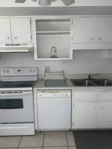 1151 Carlton Court #103, Fort Pierce FL - photo 8 of 21