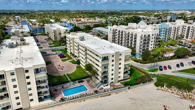 2 bedroom Condominium at 1239 Hillsboro Mile #403, Port De Mer Condo, Hillsboro Beach — photo 5