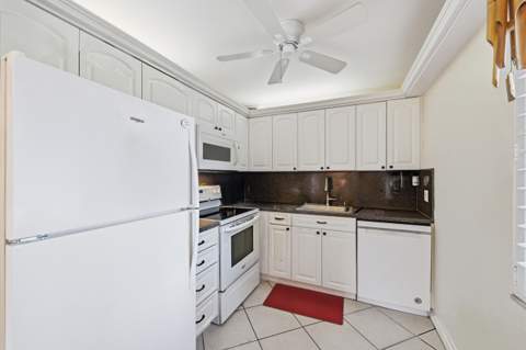 406 Saxony I, Delray Beach FL - photo 17 of 64