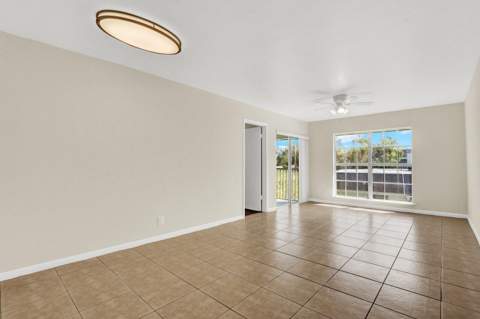 10249 N Military Trail #Apt 201, Palm Beach Gardens FL - photo 6 of 24
