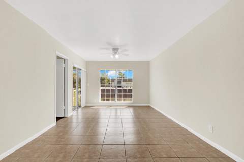 10249 N Military Trail #Apt 201, Palm Beach Gardens FL - photo 7 of 24