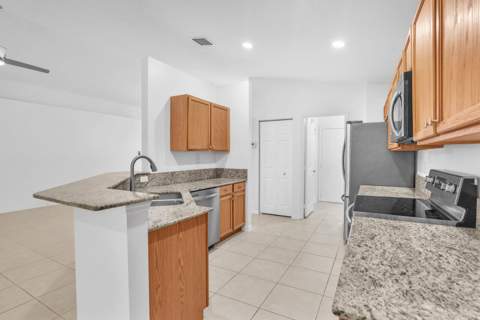 5329 Toscana Trail, Boynton Beach FL - photo 7 of 42