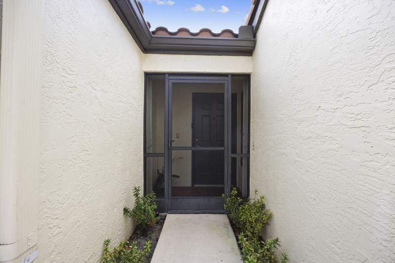 3 bedroom Villa at 5916 Sunswept Lane #A, Palm Chase Lakes Condo, Boynton Beach — photo 5