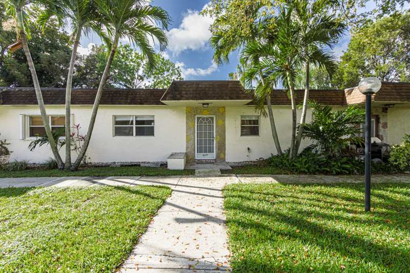2 bedroom Townhouse at 437 SW Natura Avenue #F, Natura, Deerfield Beach — photo 1