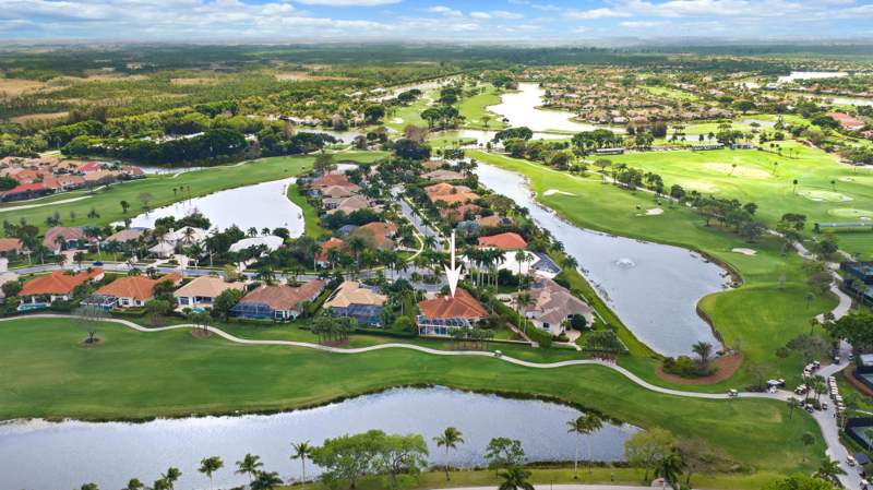 4 bedroom Single Family Residence at 10246 Heronwood Lane, Ibis Golf And Country Club - Herongate, West Palm Beach — photo 2