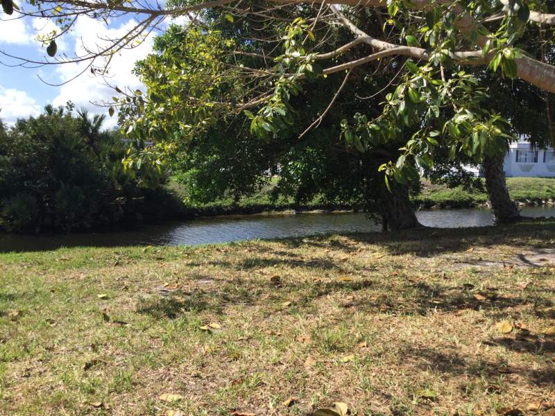 2 bedroom Mobile Home at 24 Golf Drive, Spanish Lakes One, Port St. Lucie — photo 4