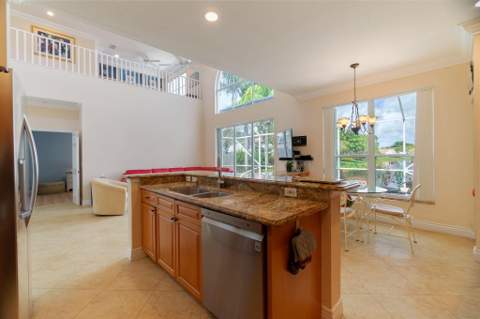 6005 Newport Village Way, Lake Worth FL - photo 16 of 69