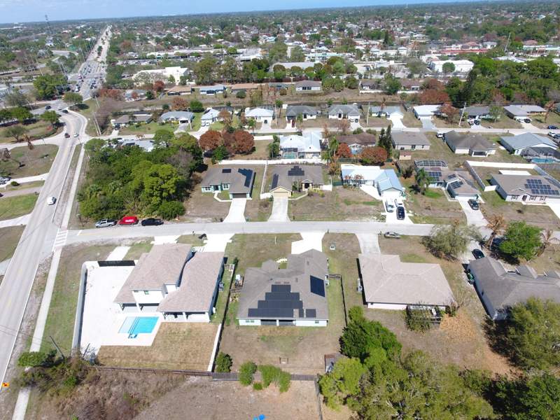 4 bedroom Single Family Residence at 294 SW Statler Avenue, Port St Lucie Section 18, Port St. Lucie — photo 4
