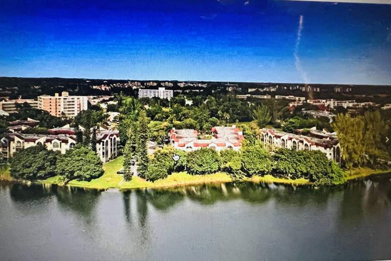 1 bedroom Condominium at 3330 Spanish Moss Terrace #406, Garden Lakes Of Inverrary, Lauderhill — photo 3