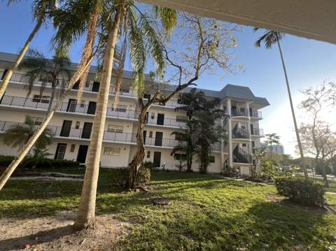 3330 Spanish Moss Terrace #406, Lauderhill FL - photo 6 of 21
