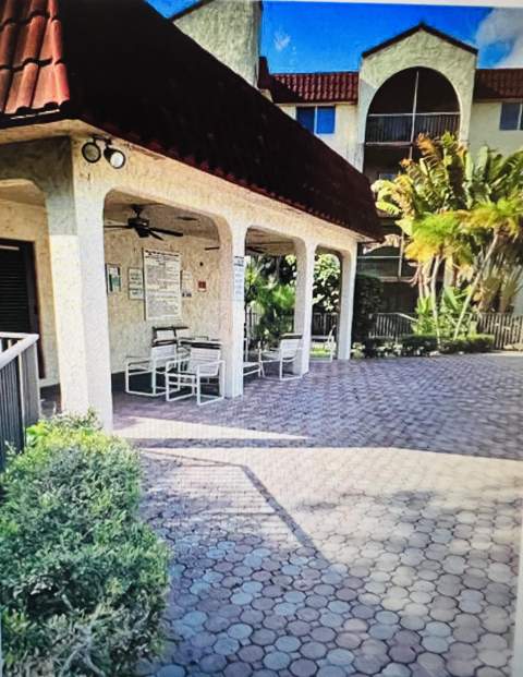 3330 Spanish Moss Terrace #406, Lauderhill FL - photo 11 of 21