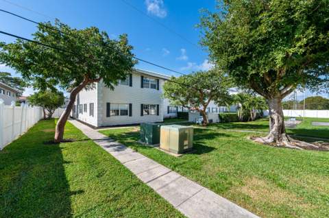 299 SW 7th Street #106, Boca Raton FL - photo 23 of 25