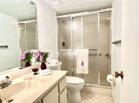 112 Lake Emerald Drive #204, Oakland Park FL - photo 14 of 54