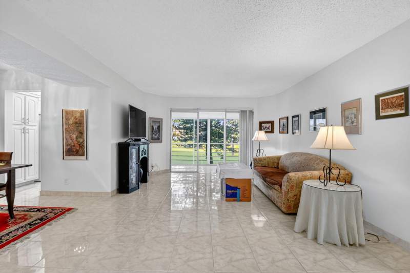 2 bedroom Condominium at 3810 Via Poinciana #206, Poinciana Place Condo 1,2,8 And 9, Lake Worth — photo 4