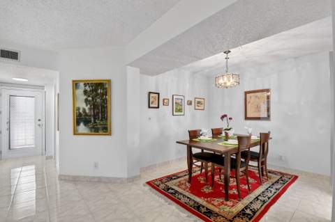 3810 Via Poinciana #206, Lake Worth FL - photo 10 of 46