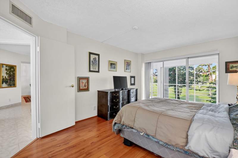 2 bedroom Condominium at 3810 Via Poinciana #206, Poinciana Place Condo 1,2,8 And 9, Lake Worth — photo 3
