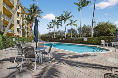 1650 Presidential Way #210, West Palm Beach FL - photo 15 of 18
