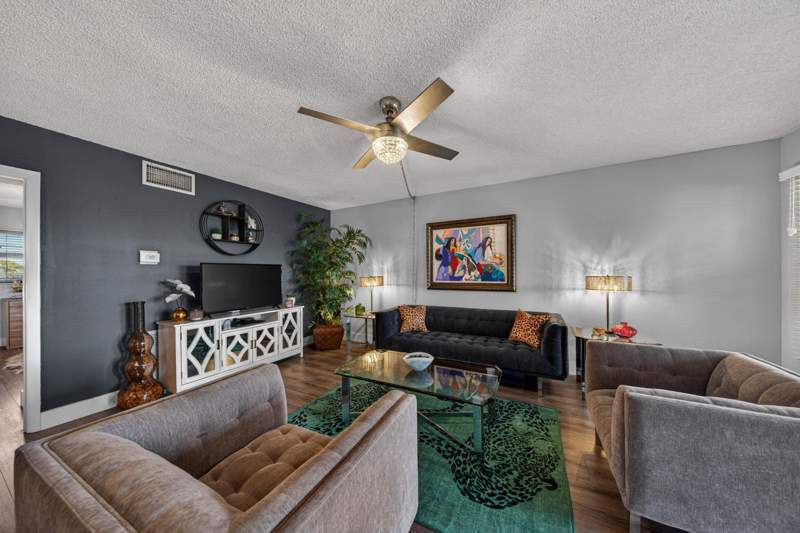 1 bedroom Condominium at 804 SE 7th Street #401, Hampton Gardens 3 Condo, Deerfield Beach — photo 2