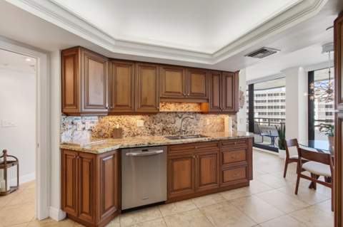 3560 S Ocean Boulevard #602, South Palm Beach FL - photo 12 of 47