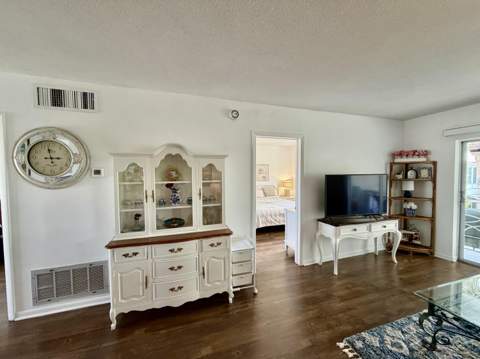 2551 W Golf Boulevard #204, Pompano Beach FL - photo 11 of 38