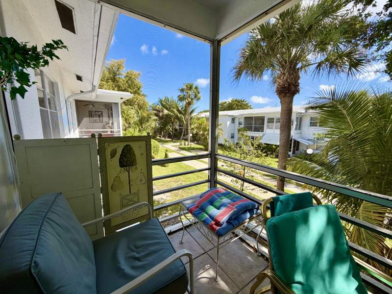 2 bedroom Condominium at 2551 W Golf Boulevard #204, Fairview IV Condo, Pompano Beach — photo 4