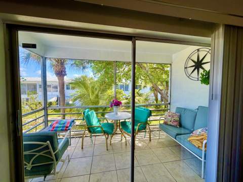 2551 W Golf Boulevard #204, Pompano Beach FL - photo 6 of 38