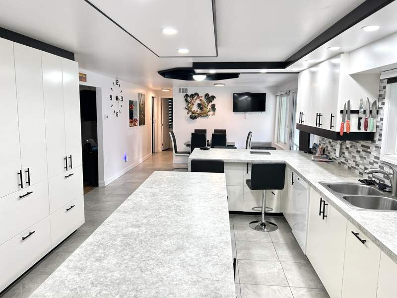 1 bedroom Manufactured Home at 111 Alamanda Lane, Pine Tree Park Co-Op, Deerfield Beach — photo 4
