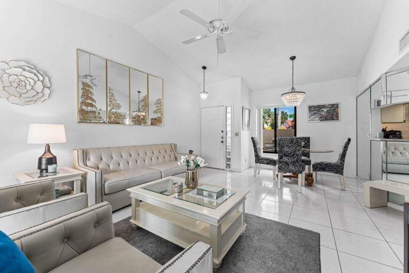 2 bedroom Condominium at 10 Via De Casas Sur #104, South Lake Condo, Boynton Beach — photo 3