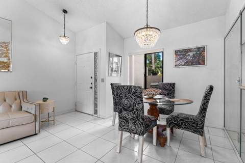 10 Via De Casas Sur #104, Boynton Beach FL - photo 6 of 39