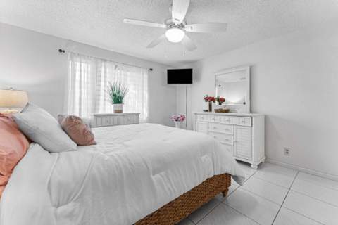 10 Via De Casas Sur #104, Boynton Beach FL - photo 13 of 39