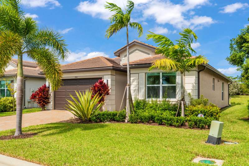 2 bedroom Single Family Residence at 13541 SW Oceanus Boulevard, Riverland Parcel C - Plat Ten Replat, Port St. Lucie — photo 4