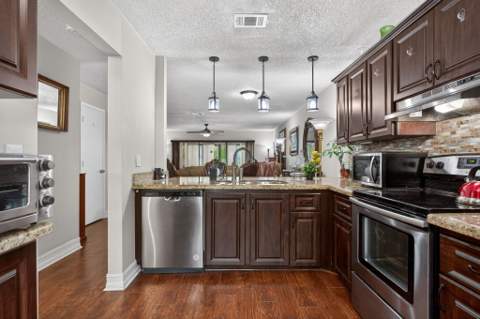 2122 NE 44th Street, Lighthouse Point FL - photo 6 of 34
