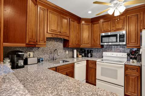 4770 NW 21st Street #306, Lauderhill FL - photo 10 of 37