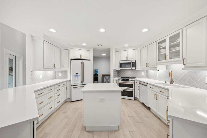 3 bedroom Townhouse at 23373 Water Circle, Waterside/Bramalea Boca Raton, Boca Raton — photo 1