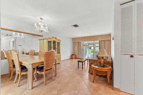 2915 Crosley Drive #Unit B, West Palm Beach FL - photo 7 of 23