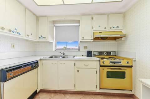 2915 Crosley Drive #Unit B, West Palm Beach FL - photo 14 of 23