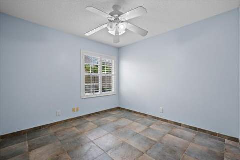 11 Dorchester Circle, Palm Beach Gardens FL - photo 16 of 44