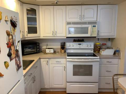 1300 Saint Charles Place #Unit Ph13, Pembroke Pines FL - photo 16 of 43