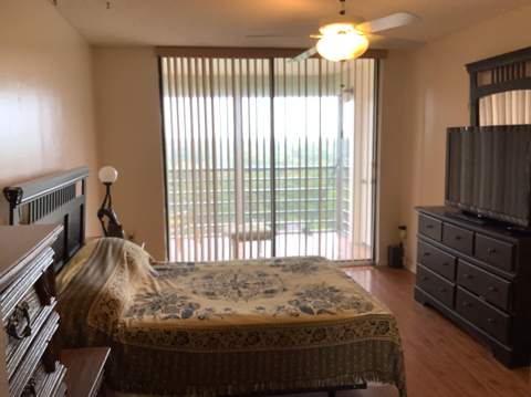 1300 Saint Charles Place #Unit Ph13, Pembroke Pines FL - photo 23 of 43