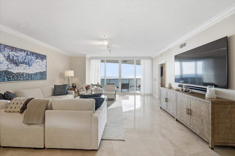 3 bedroom Condominium at 3200 N Ocean Boulevard #703, Lhermitage II Condominium, Fort Lauderdale — photo 2