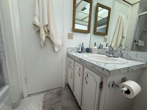 3001 NW 46th Avenue #204, Lauderdale Lakes FL - photo 9 of 29