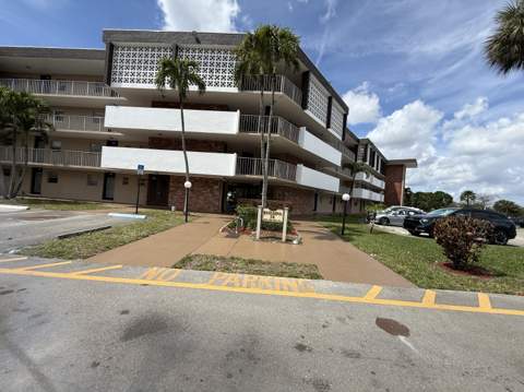 3001 NW 46th Avenue #204, Lauderdale Lakes FL - photo 17 of 29